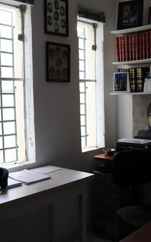 Casa à venda com 420m², 3 quartos e 6 vagasEscritório 1