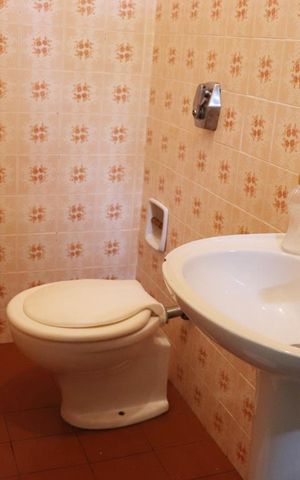 Casa à venda com 420m², 3 quartos e 6 vagasLavabo 2