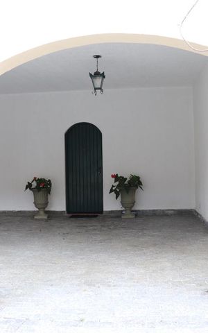 Casa à venda com 420m², 3 quartos e 6 vagasGaragem