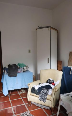 Casa à venda com 420m², 3 quartos e 6 vagasQuarto de Serviço