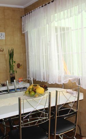 Casa à venda com 500m², 3 quartos e 4 vagascozinha