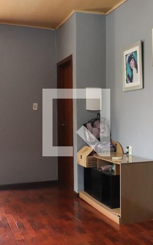 Casa à venda com 50m², 3 quartos e 1 vagaSala