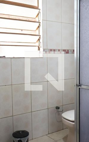 Casa à venda com 50m², 3 quartos e 1 vagaBanheiro 2 