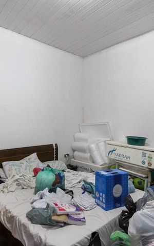 Casa à venda com 230m², 4 quartos e sem vaga Casa à venda com 230m², 4 quartos e sem vagaQuarto 3