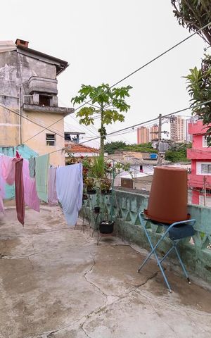 Casa à venda com 230m², 4 quartos e sem vaga Casa à venda com 230m², 4 quartos e sem vagaÁrea Externa
