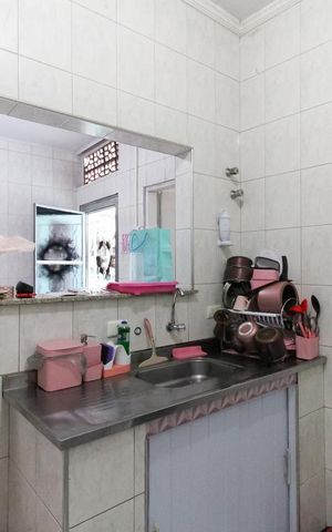 Casa à venda com 230m², 4 quartos e sem vaga Casa à venda com 230m², 4 quartos e sem vagaCozinha