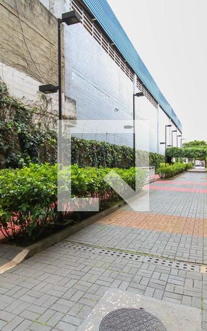 Apartamento para alugar com 30m², 1 quarto e sem vaga Apartamento para alugar com 30m², 1 quarto e sem vagaEntrada