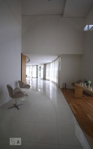 Apartamento para alugar com 47m², 1 quarto e 1 vagaHall