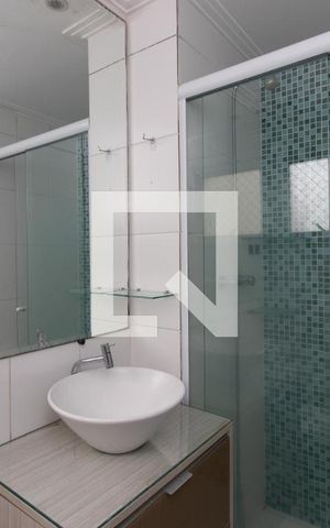 Apartamento à venda com 48m², 2 quartos e 1 vaga Apartamento à venda com 48m², 2 quartos e 1 vagaBanheiro