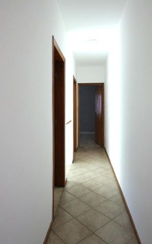 Casa para alugar com 120m², 3 quartos e 2 vagasCorredor