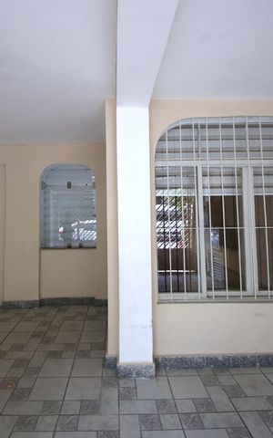 Casa para alugar com 120m², 3 quartos e 2 vagasEntrada