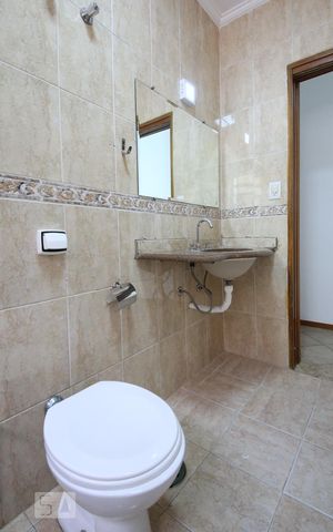 Casa para alugar com 120m², 3 quartos e 2 vagasBanheiro