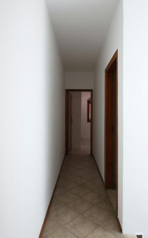 Casa para alugar com 120m², 3 quartos e 2 vagasCorredor