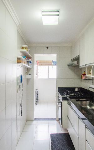 Apartamento para alugar com 69m², 2 quartos e 2 vagasCozinha