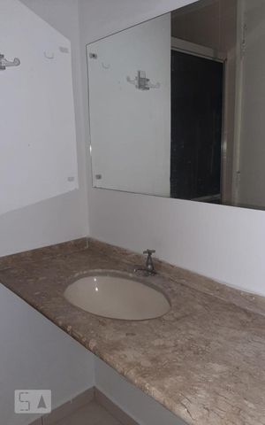 Apartamento para alugar com 70m², 3 quartos e 1 vaga Apartamento para alugar com 70m², 3 quartos e 1 vagaBanheiro