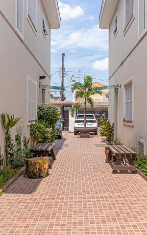 Casa de condomínio à venda com 96m², 3 quartos e 2 vagas Casa de condomínio à venda com 96m², 3 quartos e 2 vagasÁrea Externa