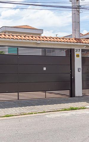 Casa de condomínio à venda com 96m², 3 quartos e 2 vagas Casa de condomínio à venda com 96m², 3 quartos e 2 vagasFachada