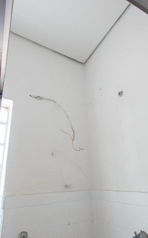 Casa à venda com 196m², 2 quartos e sem vagaBanheiro
