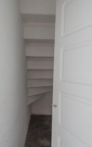 Casa à venda com 196m², 2 quartos e sem vagaGalpão da escada
