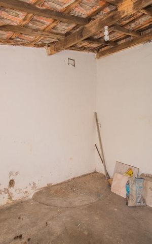 Casa à venda com 196m², 2 quartos e sem vagaQuarto de Serviço