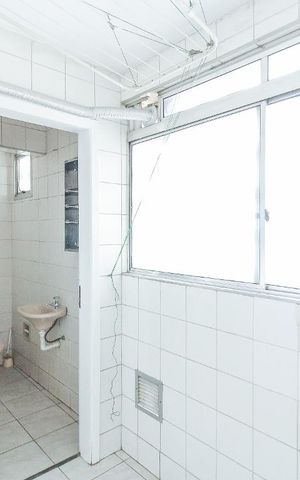 Apartamento à venda com 190m², 5 quartos e 2 vagas Apartamento à venda com 190m², 5 quartos e 2 vagasLavanderia 2
