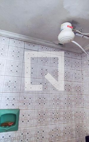 Casa de condomínio à venda com 270m², 5 quartos e 2 vagas Casa de condomínio à venda com 270m², 5 quartos e 2 vagasBanheiro 2