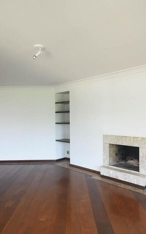 Apartamento para alugar com 364m², 5 quartos e 5 vagas Apartamento para alugar com 364m², 5 quartos e 5 vagasSala