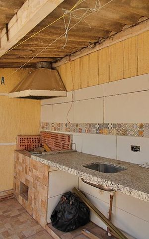 Casa à venda com 230m², 3 quartos e 2 vagasChurrasqueira