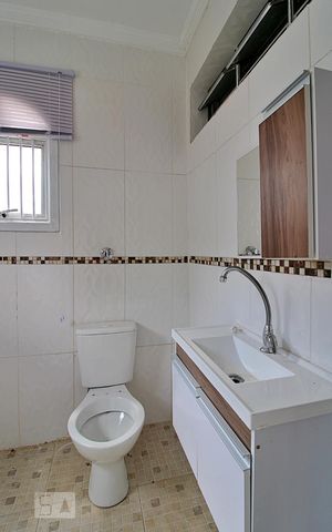 Casa à venda com 230m², 3 quartos e 2 vagasBanheiro da Suíte 1