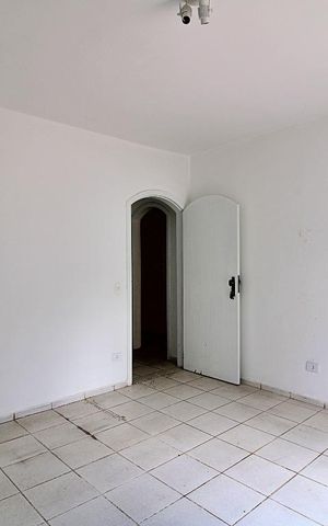 Casa à venda com 230m², 3 quartos e 2 vagasQuarto