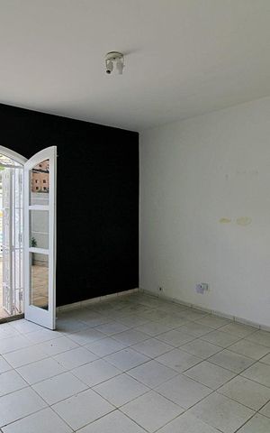 Casa à venda com 230m², 3 quartos e 2 vagasQuarto