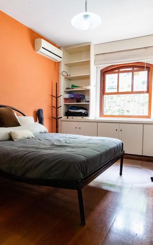 Casa à venda com 310m², 3 quartos e 2 vagas Casa à venda com 310m², 3 quartos e 2 vagasQuarto 2