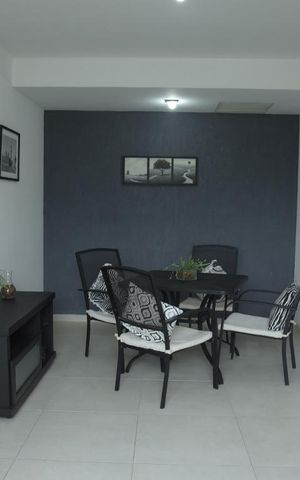 Casa à venda com 160m², 3 quartos e 1 vagaHall superior