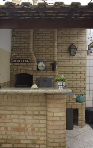 Casa à venda com 160m², 3 quartos e 1 vagaChurrasqueira
