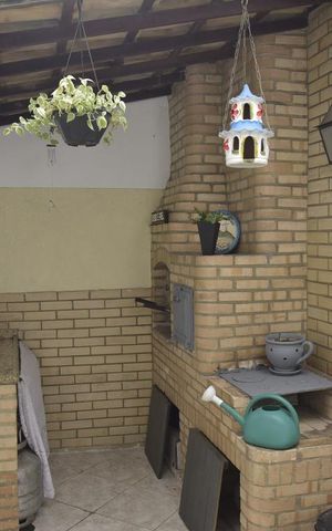 Casa à venda com 160m², 3 quartos e 1 vagaChurrasqueira