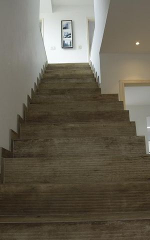 Casa à venda com 160m², 3 quartos e 1 vagaEscada