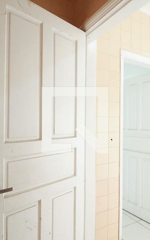 Casa à venda com 130m², 3 quartos e 2 vagasBanheiro de Serviço
