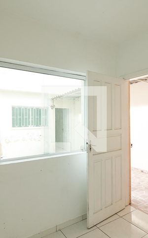 Casa à venda com 130m², 3 quartos e 2 vagasQuarto de Serviço