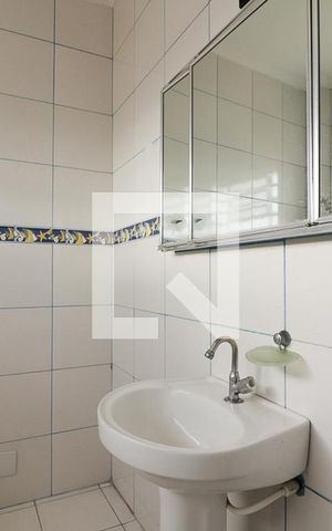 Casa à venda com 130m², 3 quartos e 2 vagasBanheiro Social
