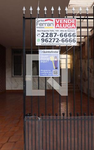 Casa à venda com 130m², 3 quartos e 2 vagasFachada