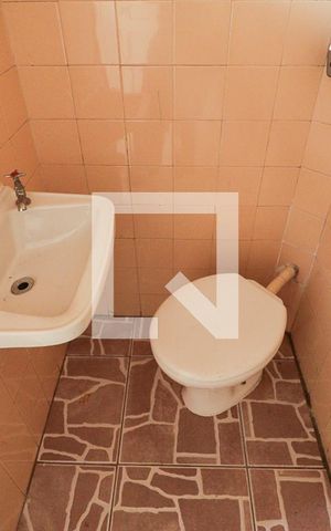 Casa à venda com 130m², 3 quartos e 2 vagasBanheiro de Serviço