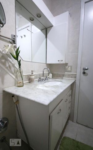 Apartamento à venda com 150m², 3 quartos e 2 vagasBanheiro 2