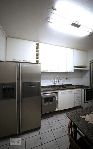 Apartamento à venda com 150m², 3 quartos e 2 vagasCozinha
