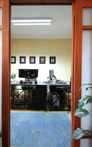 Apartamento à venda com 150m², 3 quartos e 2 vagasEntrada do Escritório