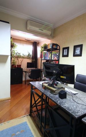 Apartamento à venda com 150m², 3 quartos e 2 vagasEscritório