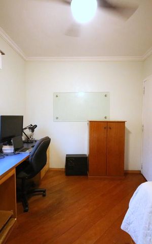 Apartamento à venda com 150m², 3 quartos e 2 vagasQuarto 2