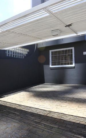 Casa à venda com 120m², 3 quartos e 2 vagasgaragem