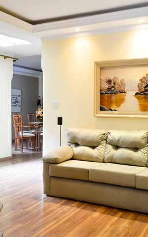 Casa à venda com 249m², 3 quartos e 3 vagas Casa à venda com 249m², 3 quartos e 3 vagasSala Entrada
