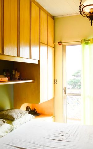 Casa à venda com 249m², 3 quartos e 3 vagas Casa à venda com 249m², 3 quartos e 3 vagasCasa Fundos Quarto 1
