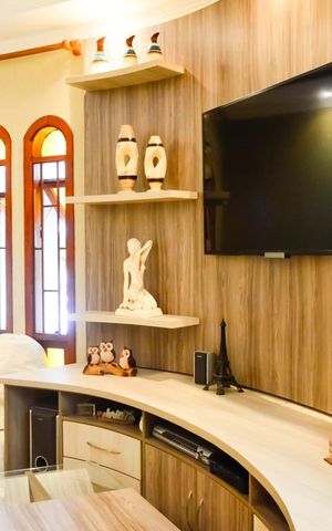 Casa à venda com 249m², 3 quartos e 3 vagas Casa à venda com 249m², 3 quartos e 3 vagasSala Vista Janela
